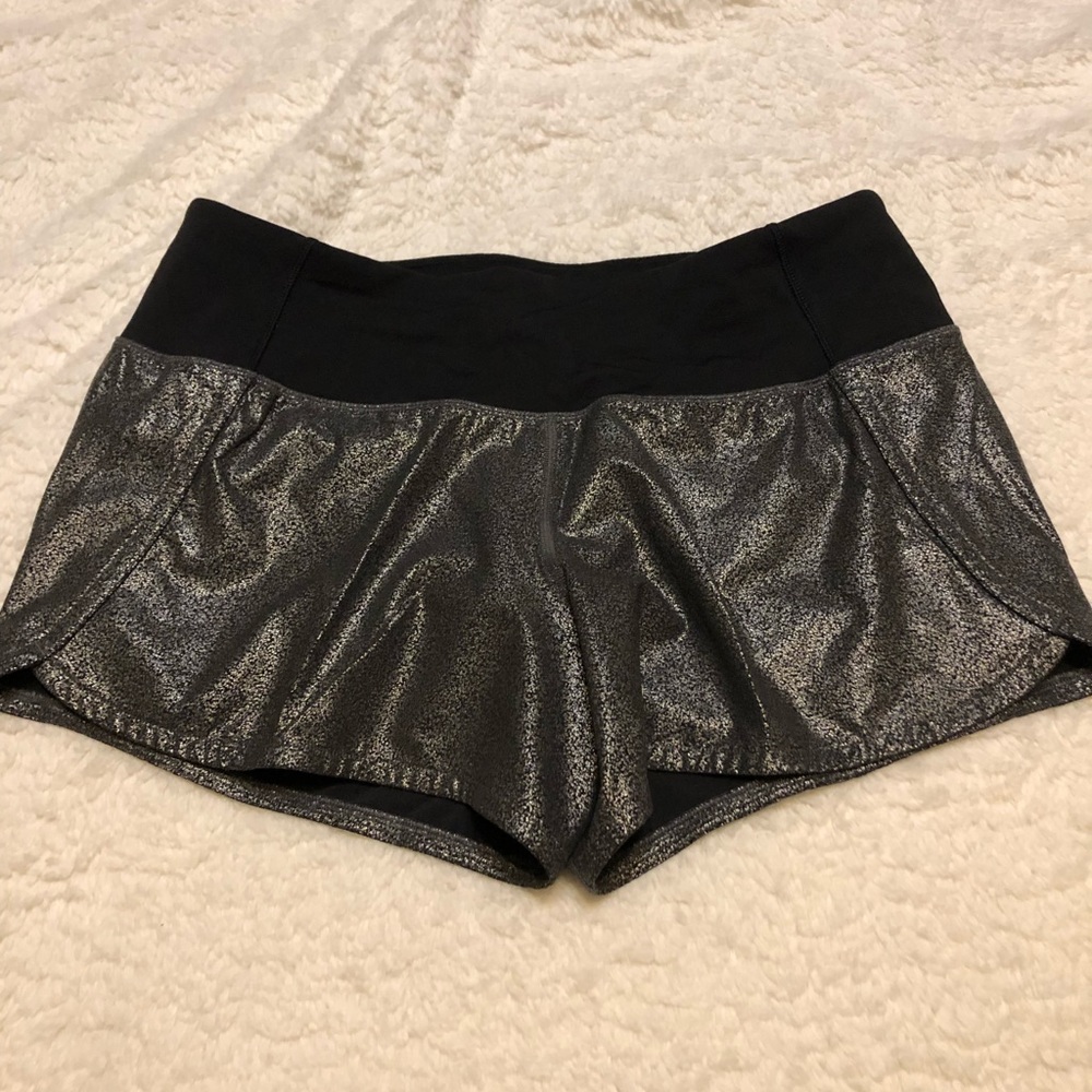 Lululemon Run Times. SZ 6